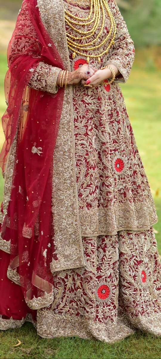 Luxurious Red Lehnga Dupatta Wedding Baraat Suit | Women Bridals | Small | Worn Once