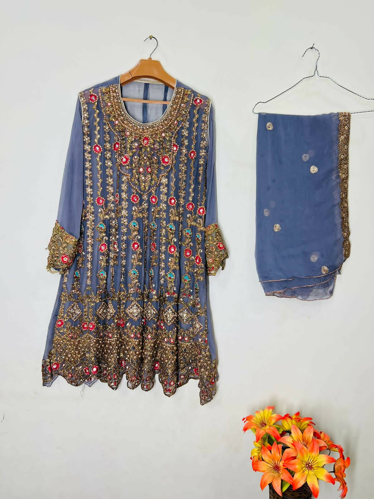 Chiffon grey Party wear suit | Women Locally Made Formals | Medium | Preloved