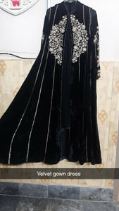 Beautiful 3 Pc Gown Suit | Women Formals | Medium | Preloved