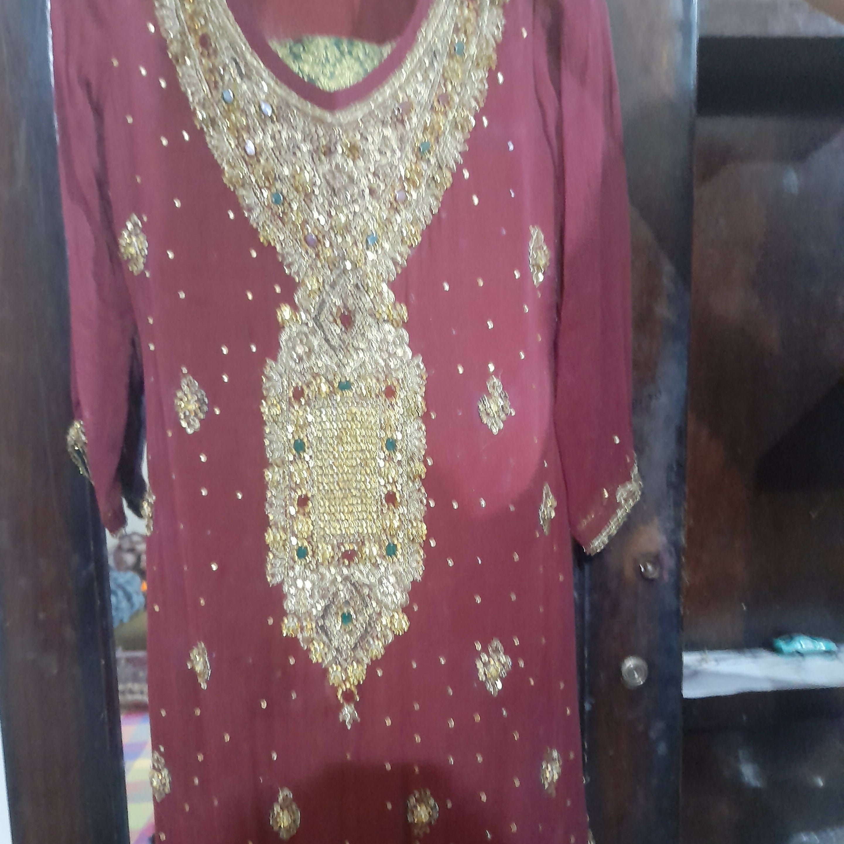 Maroon Fancy Suit | Heavy Embroidery | Women Locally Made Formals | Small | Preloved