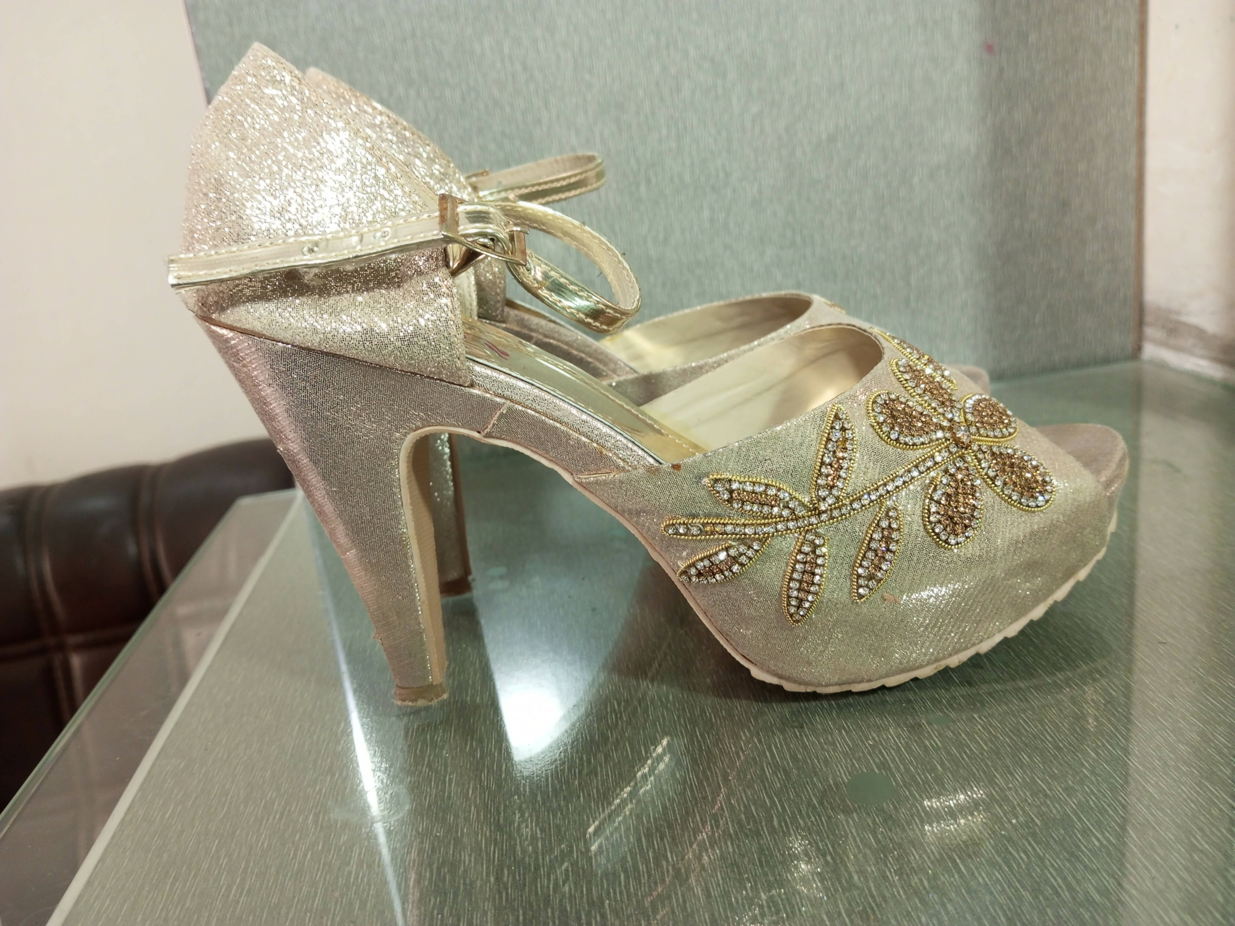 Highest Heel DOMINATE-11 White/Pink Combo SPECIAL - Size 10 in Specials -  $79.99