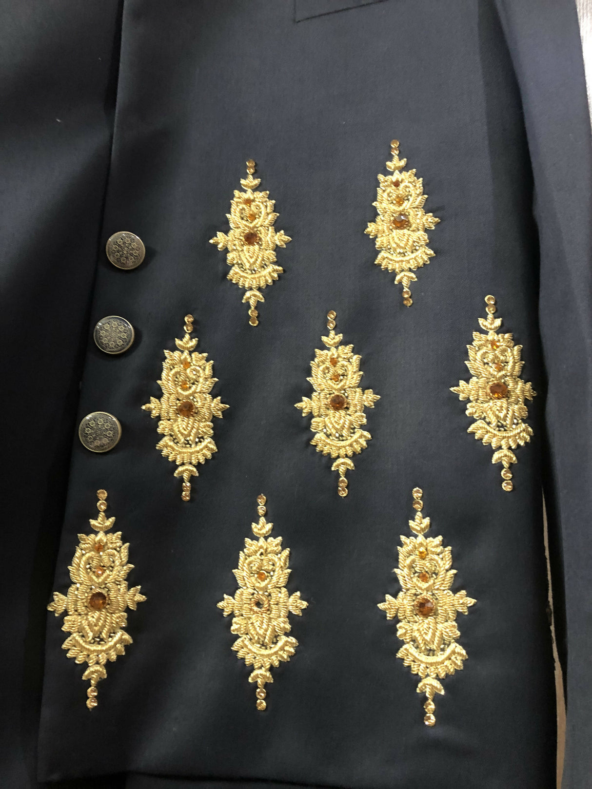 Beautiful Grooms Sherwani | Men Shalwar Kameez | Small | Worn Once