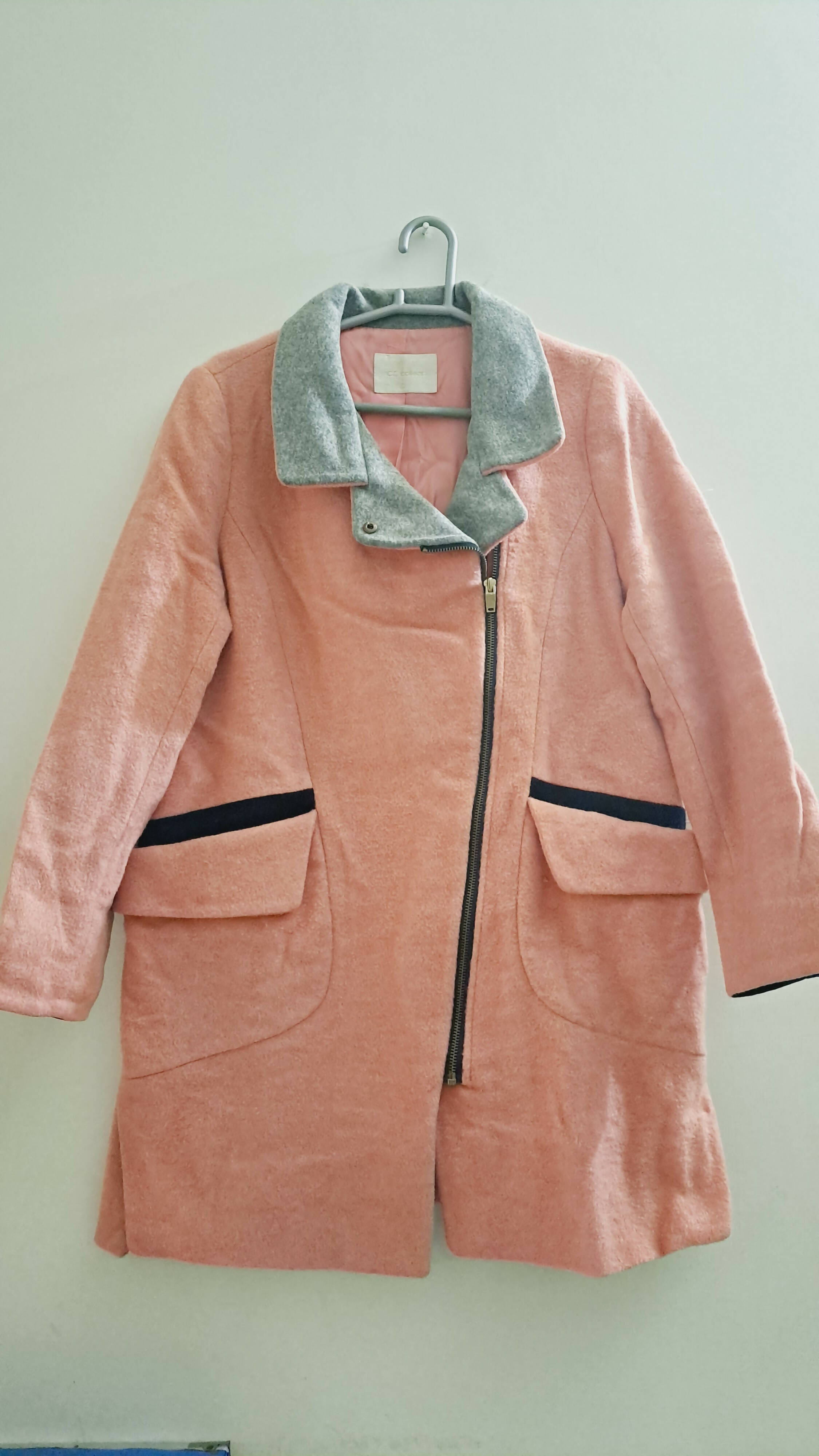 CC Collect | Women's lapel collar coat | Women Sweaters & Jackets | Worn Once