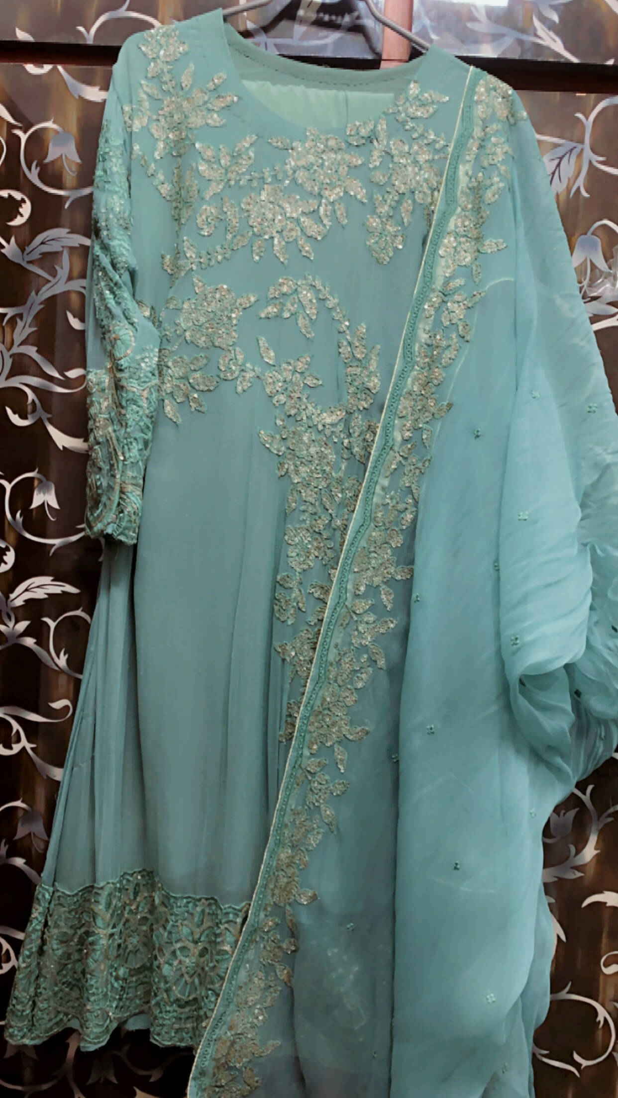 Elegant Fancy Suit | Women Locally Made Formals | Medium | Preloved