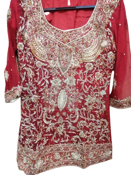 Beautiful Red Barat Suit | Women Bridals | Medium | Worn Once