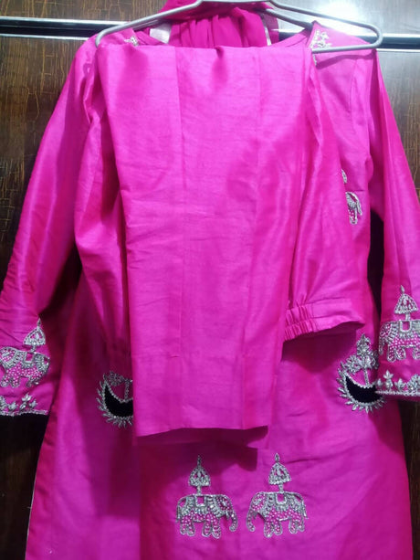 b8436d09-f0a2-4e56-b1bf-b8fb66b116e1