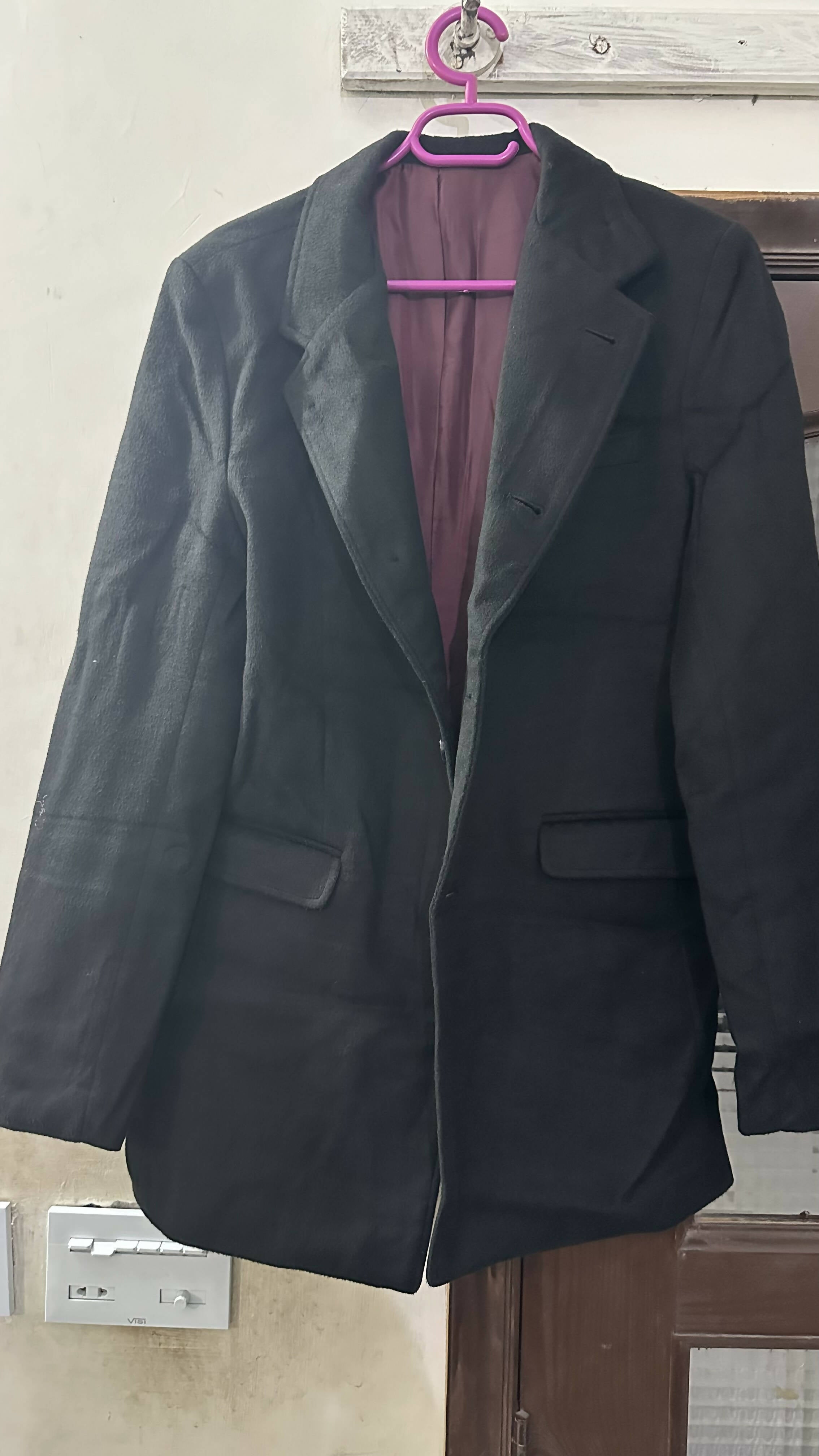 Black Men Coat | Men Jackets & Coats | Medium | Preloved