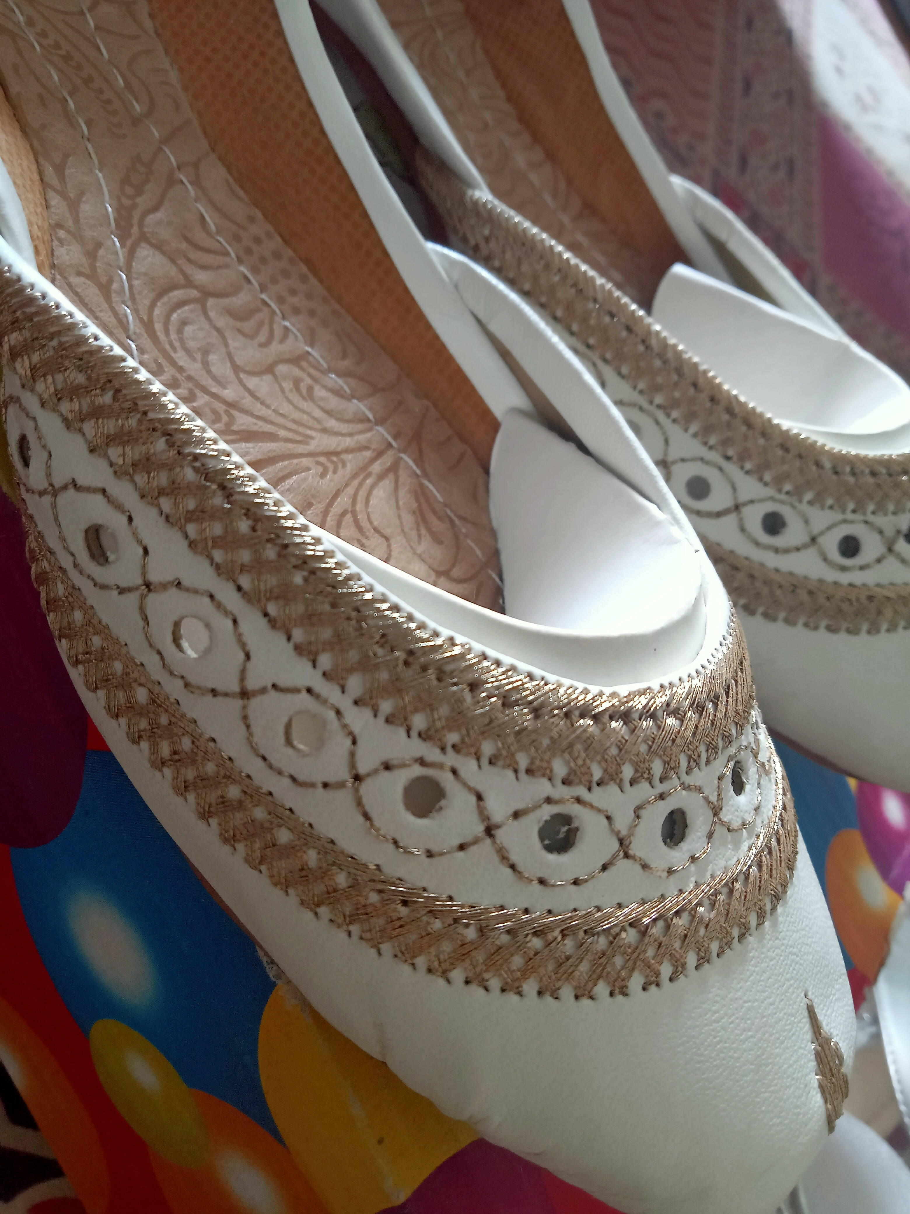 Zari Work Khussa (Size: 4 ) | Girls Shoes | Worn Once