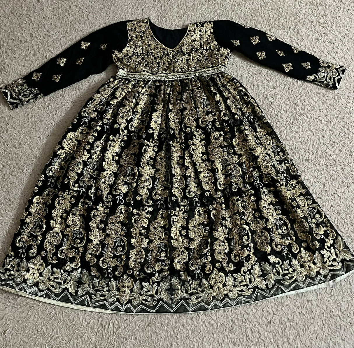 pleated سیاہ فراک | خواتین کے فراکس اور میکسس | ایک بار پہنا۔