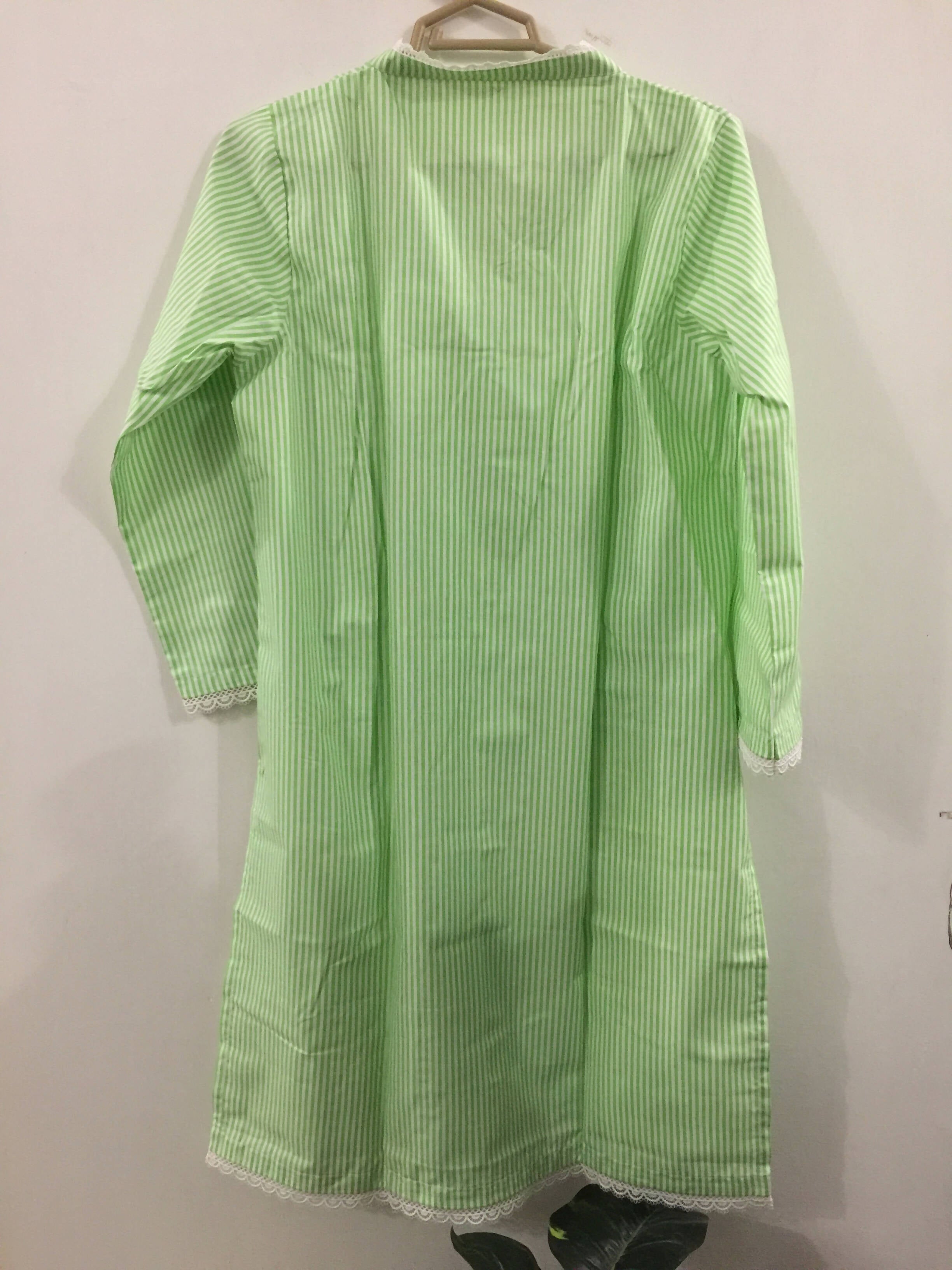 Green & white stitched Kurta | Women Locally Made Kurta | Medium | New