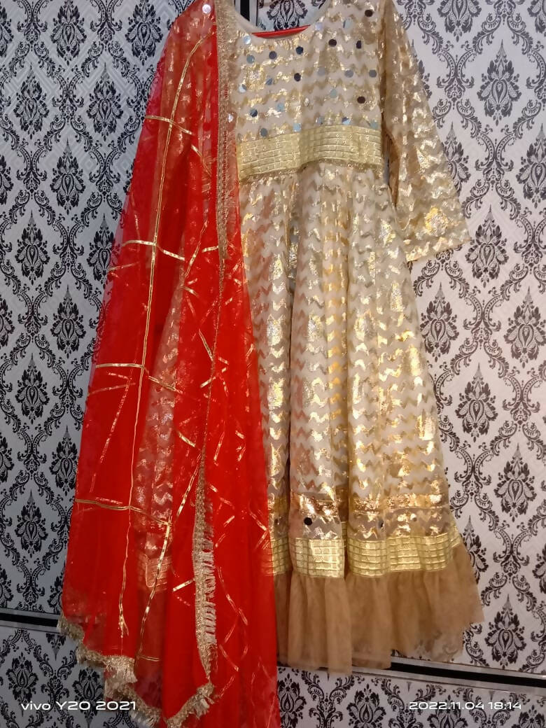Golden Jacquard Organza With Red Net Dupata along with Gotti | Women Frocks & Maxi | Brand New