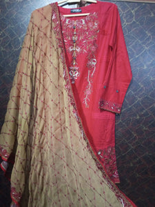 Legends by Inzamam Ul Haq | Embroidered Red Kurta & Dupatta | Women Branded Kurtas | Medium | Preloved