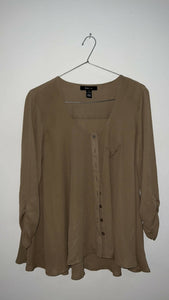Style and co | Beige Button Up Shirt | Women Tops & Shirts | Small | Preloved