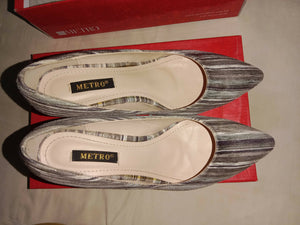 Metro | Heels (Size: 38 ) | Women Shoes | Worn Once