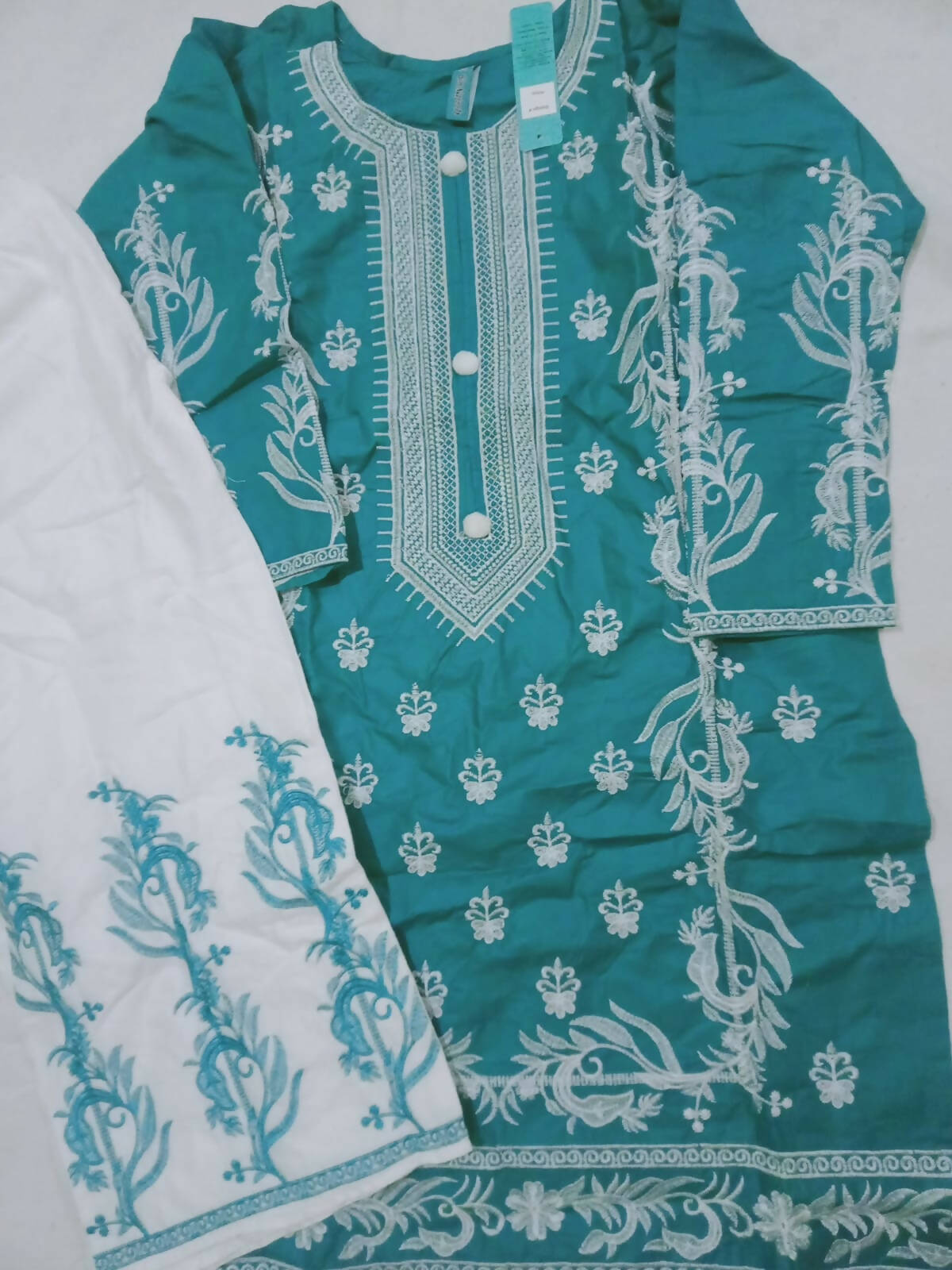 Beautiful 2 Pc Cotton Suit | Women Formals | Medium | New