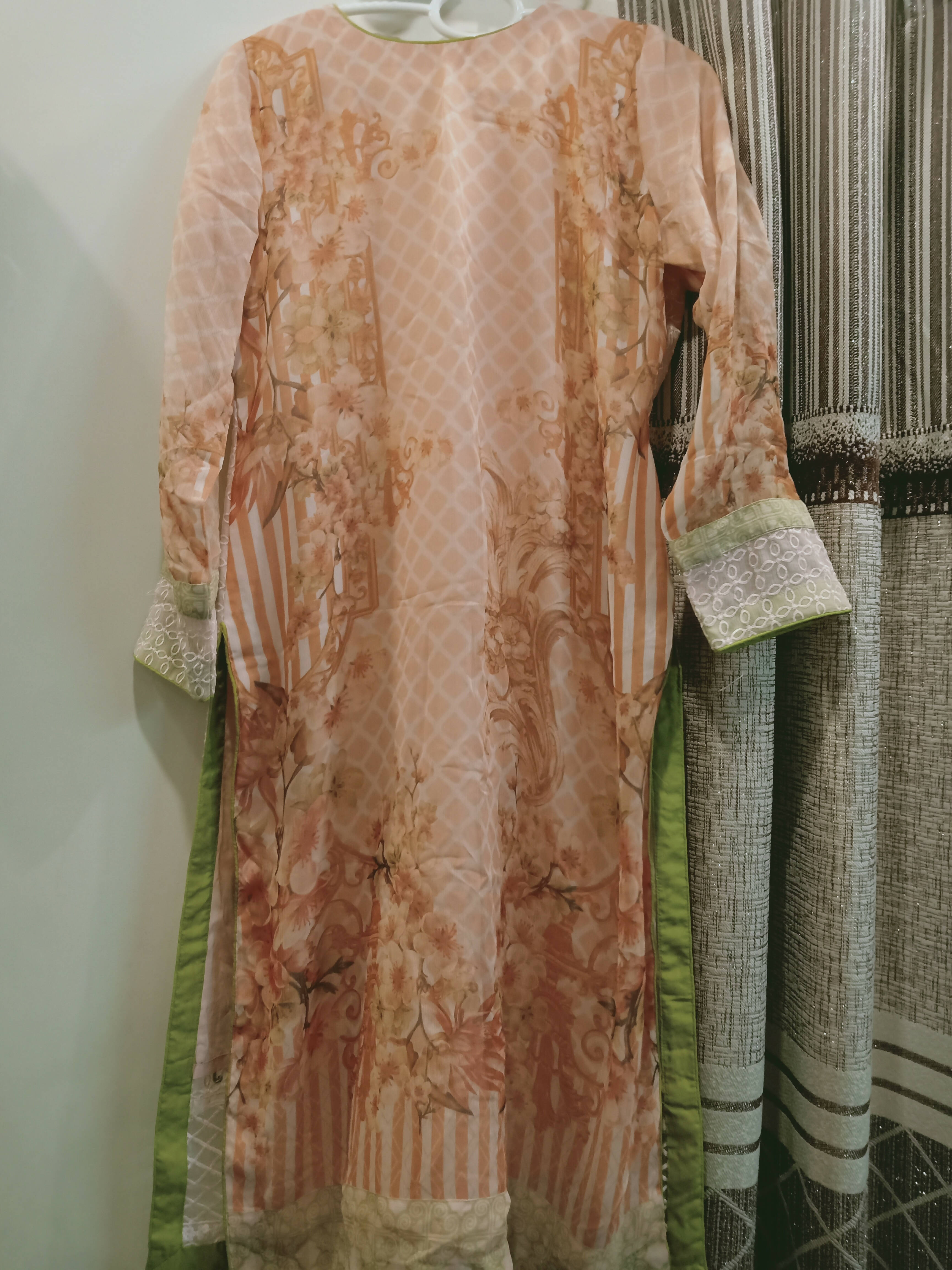 Sobia Nazir | Women Branded Formals | Medium | Preloved