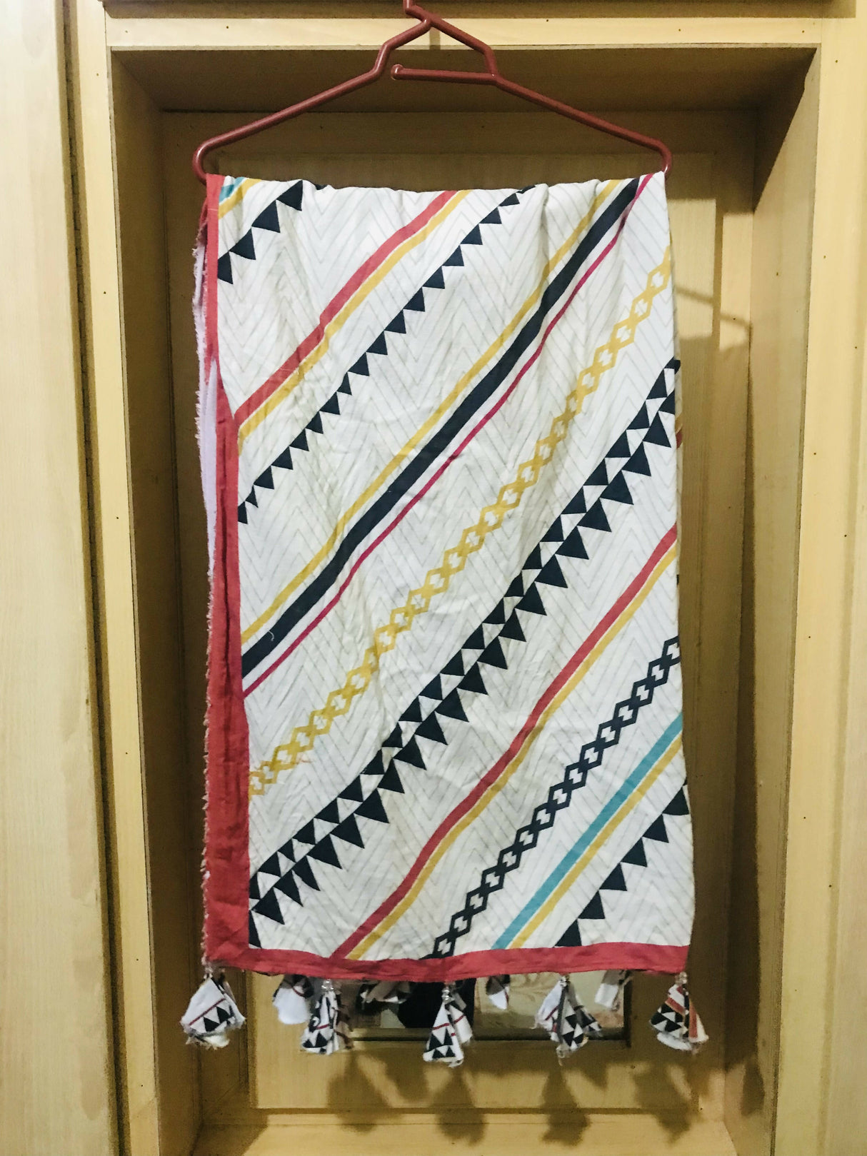 A05921D0-5AFF-490B-B2CE-99939D66F020