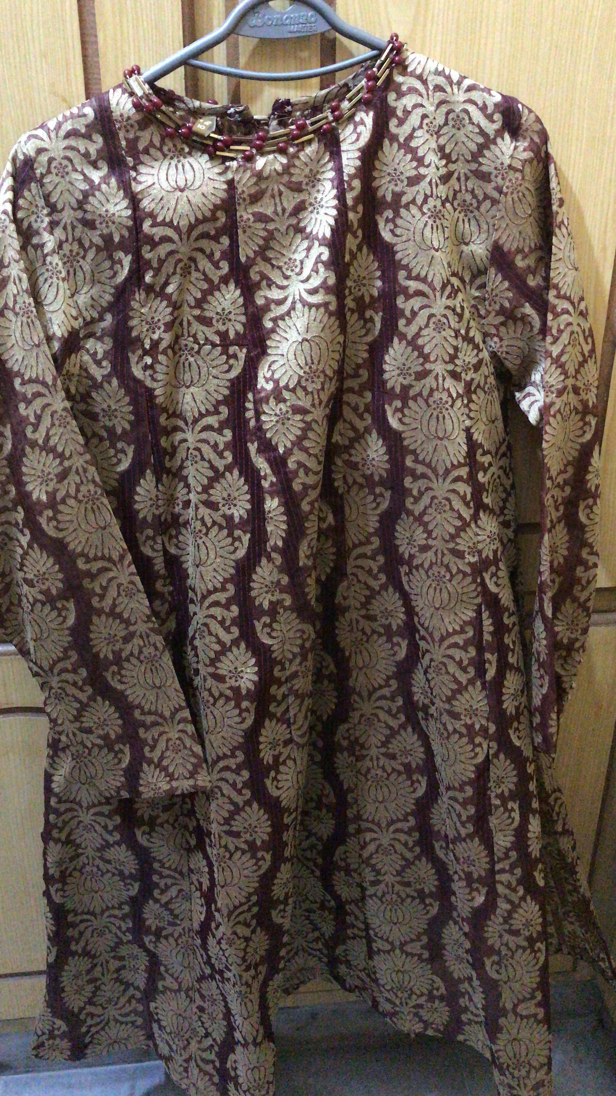 Beechtree | Jacquard organza Kurta with dupata (Size: S ) | Women Branded Formals | Worn Once
