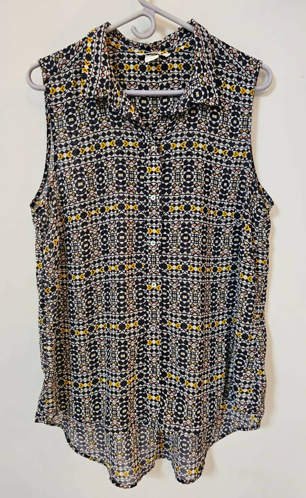 H & M | Sleeveless Button-up Printed Top (Size: M ) | Women kurta | Worn Once