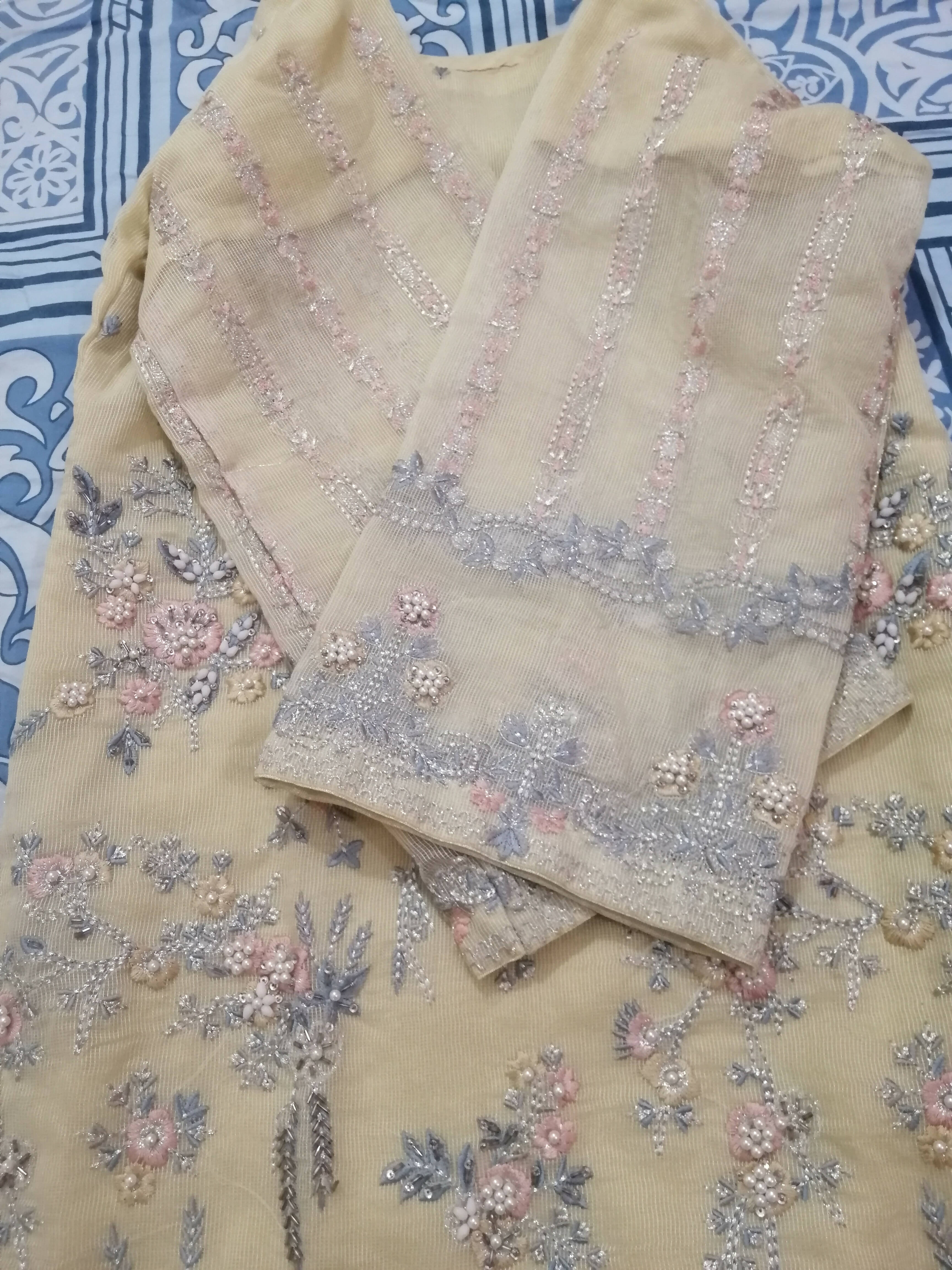 Zarqash | Women Branded Formals | Medium | Worn Once