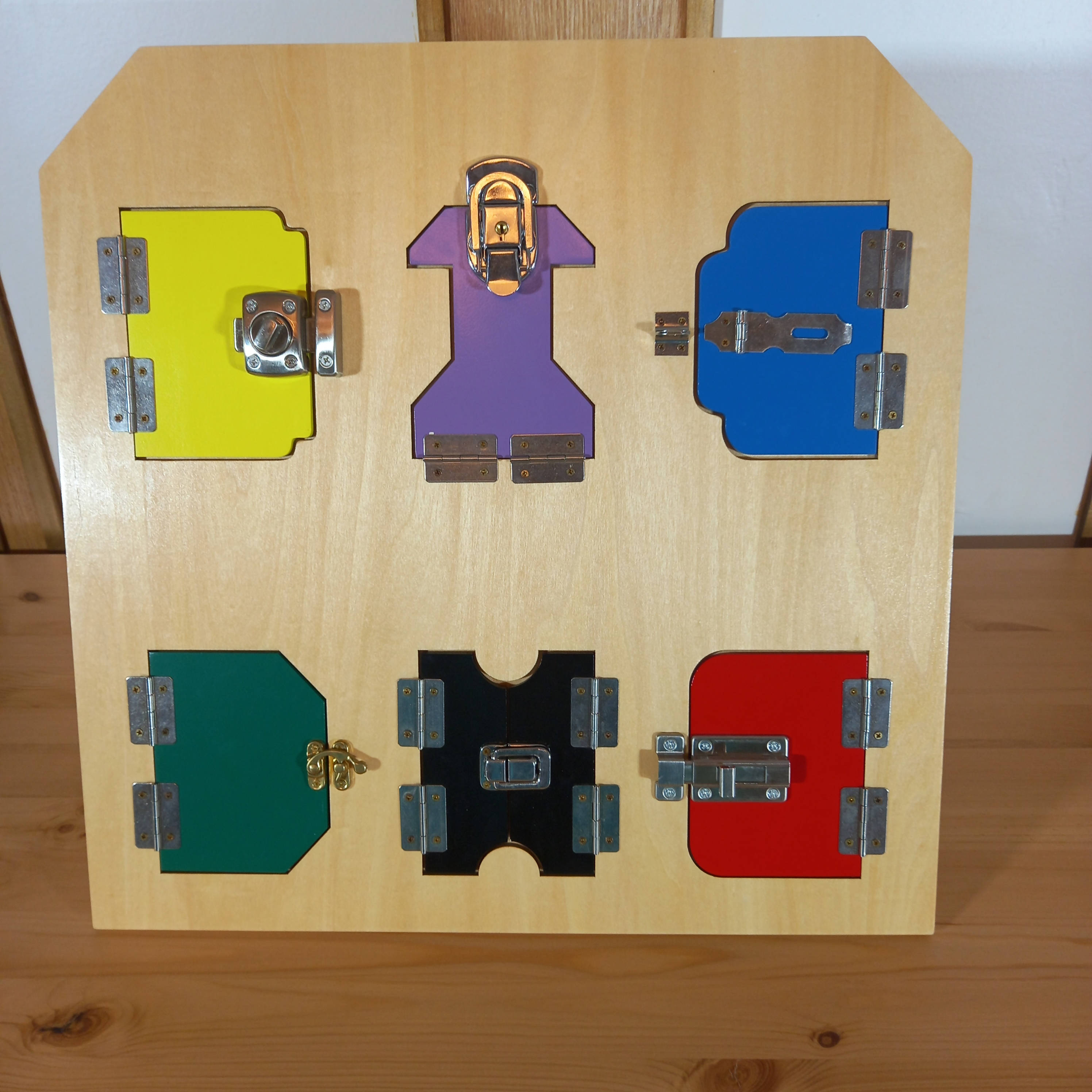 Latch Board | Kids Montessori Toys | Brand New