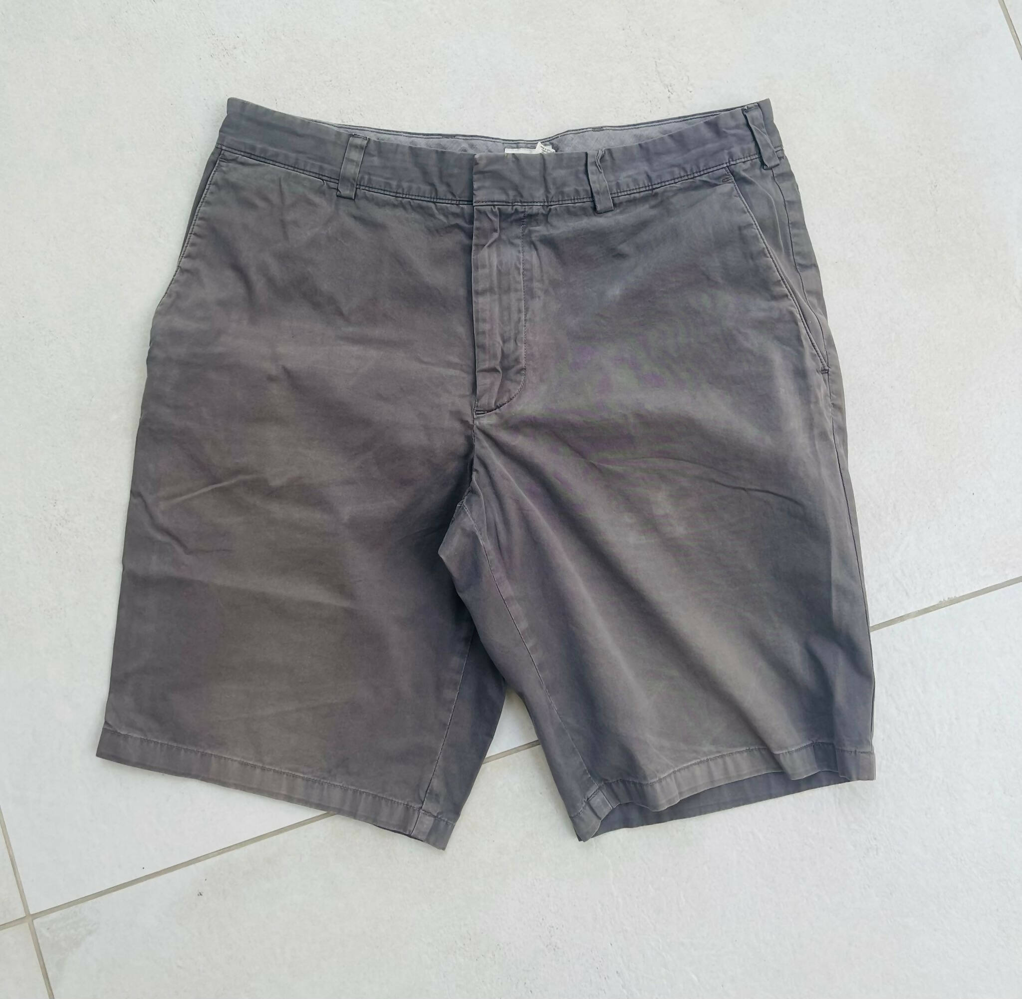 Club Monaco | Men Shorts | Men Jeans & Bottoms | Size: 32 | Preloved