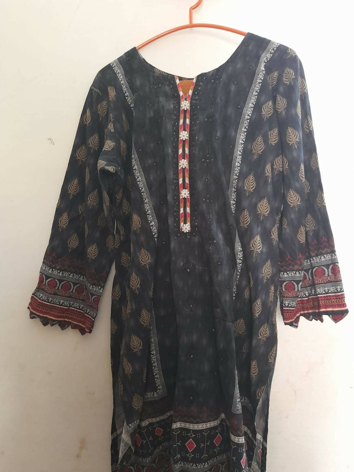 Black Kurta | Women Locally Made Kurta | Large Preloved