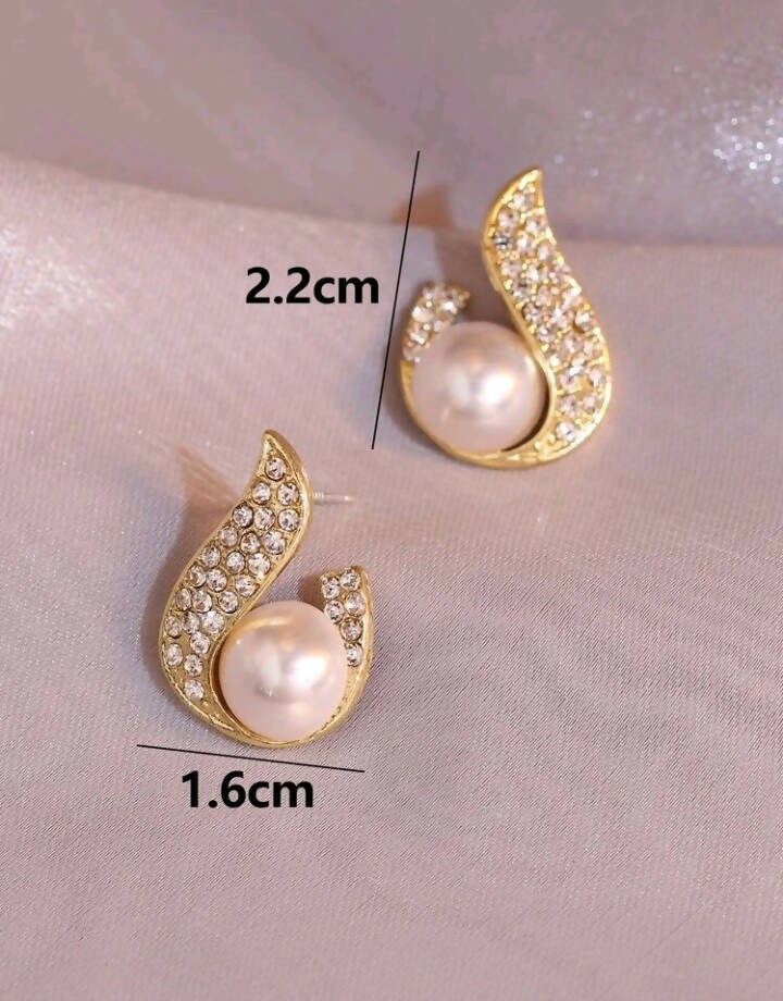 SHEIN | Faux pearl decor Earrings | Women Jewelry | Brand New