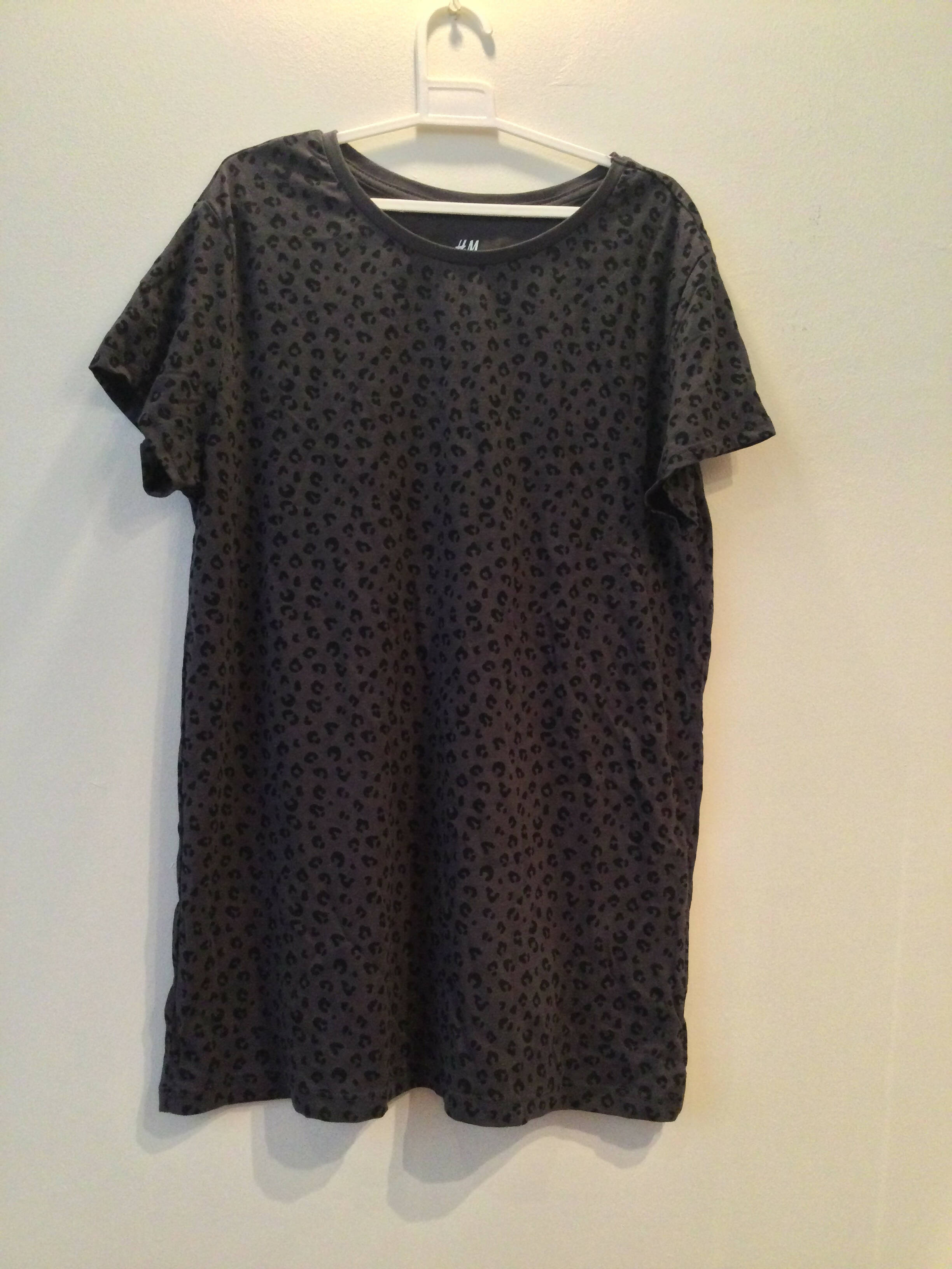 H&M | Black T shirt | Girls Tops & Shirts | Size 14 yrs | Preloved