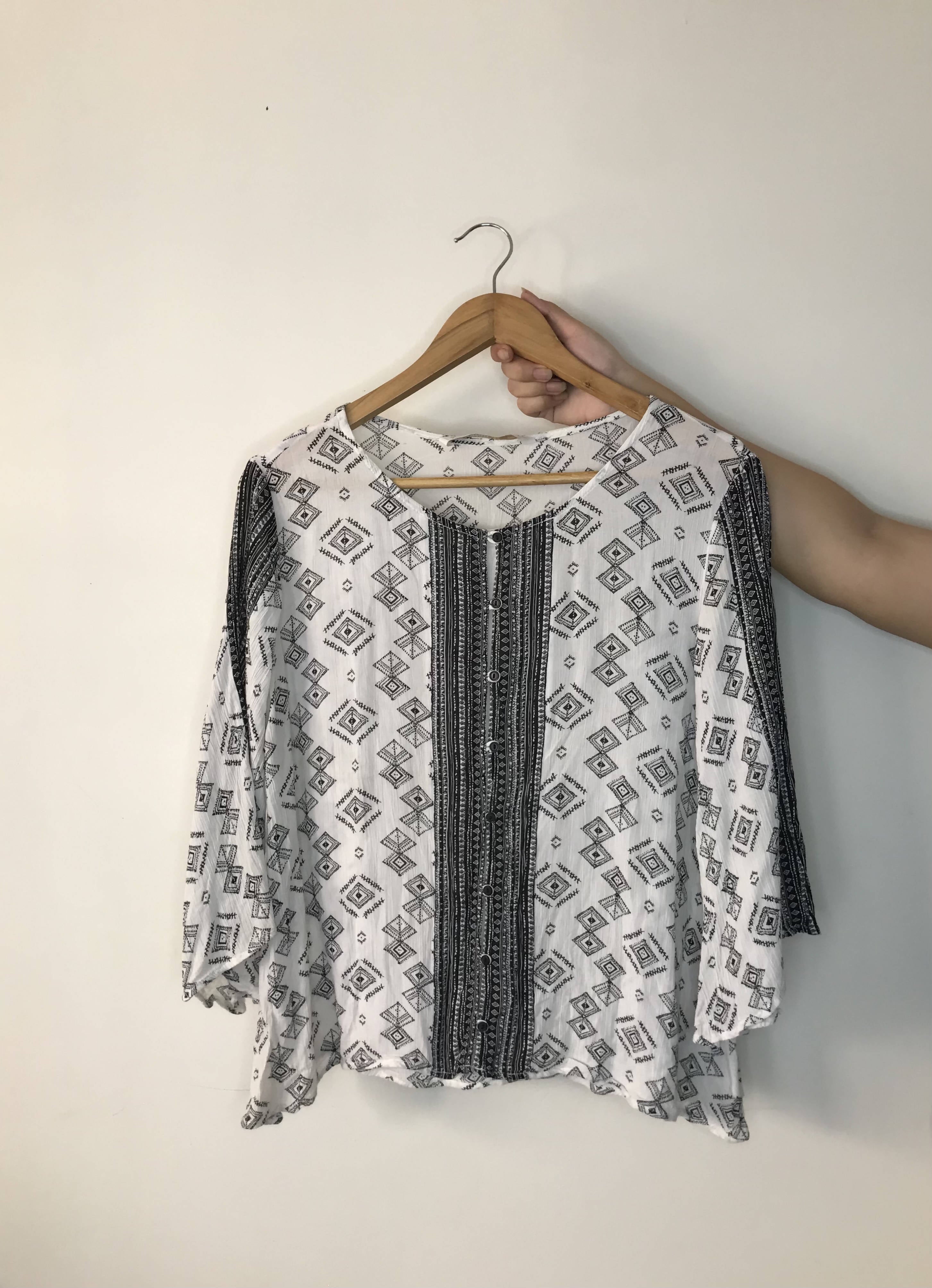 Outfitters | White Black Printed Bohemian Top | Women Tops & Shirts | Preloved