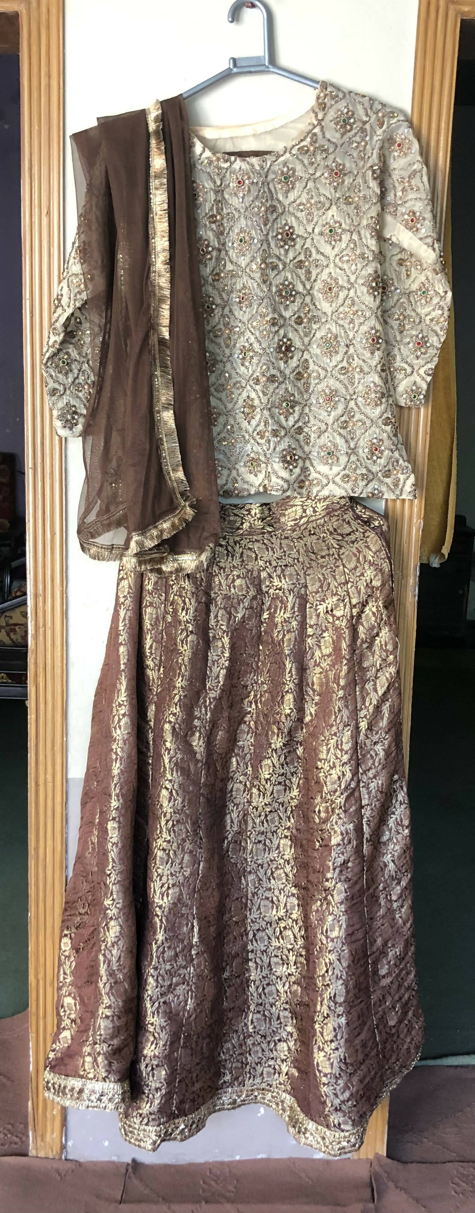 3 Pc Ghaghra Choli (Size: M )| Women Formals | Worn once