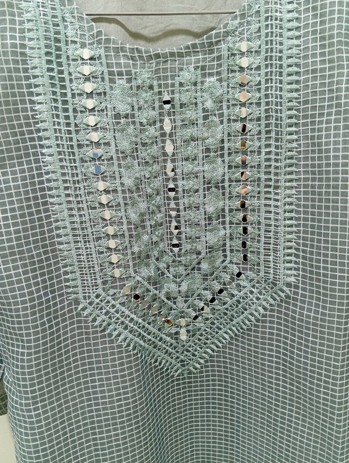 Embroidered  Kurta | Women Locally Made Formals | Medium | New