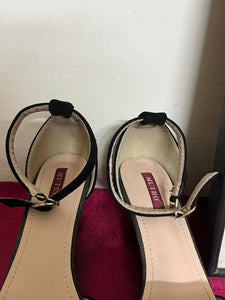 Metro | Black Velvet Heels | Women Shoes | Size: 39 | Worn Once