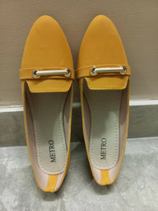 Metro | Yellow Shoes | Women Shoes | Size: 10 | New