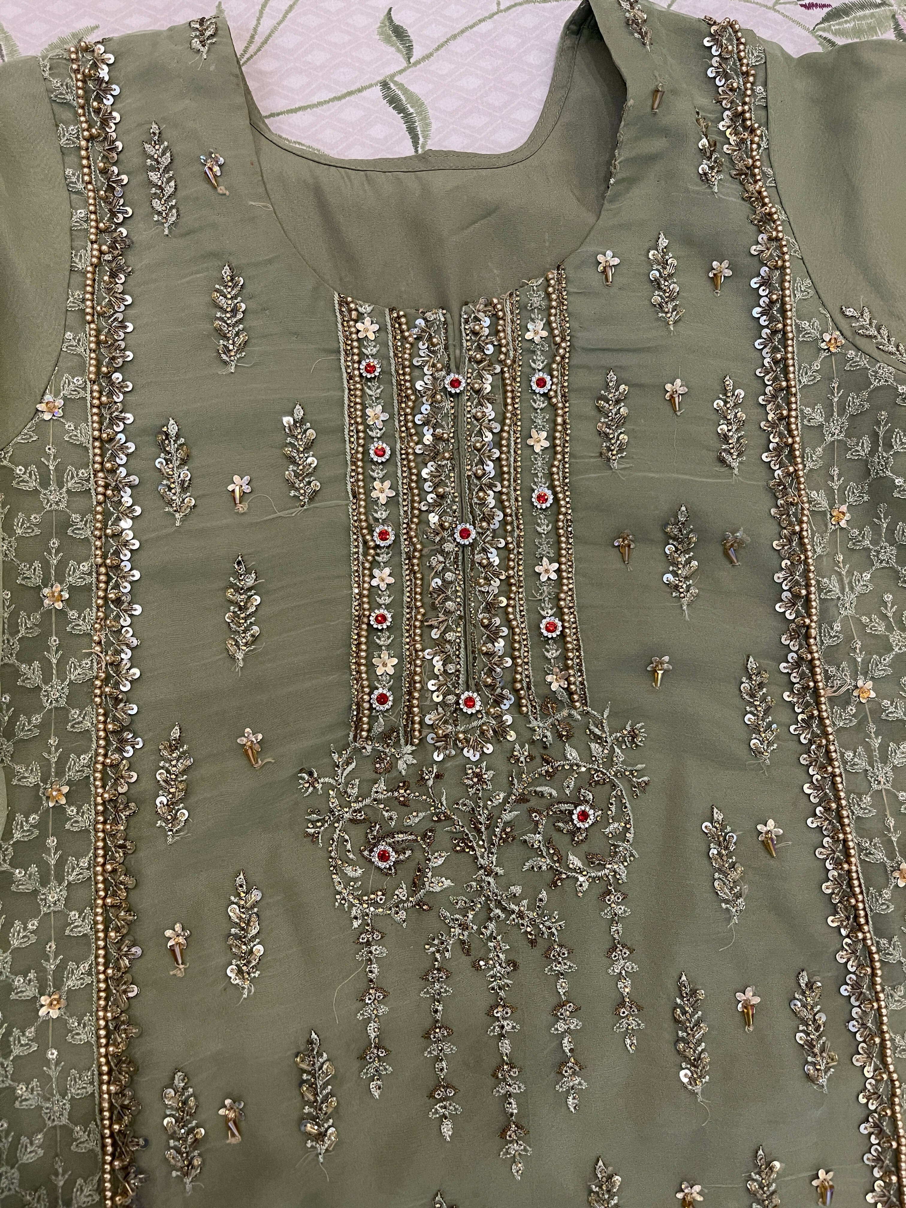 Motifz | Women Branded Formals | Medium | Preloved