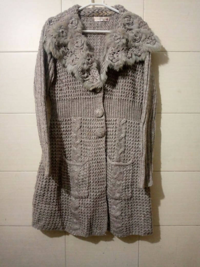 Grey Woolen Sweater With Pockets | Women Sweaters & Jackets | Medium | Preloved