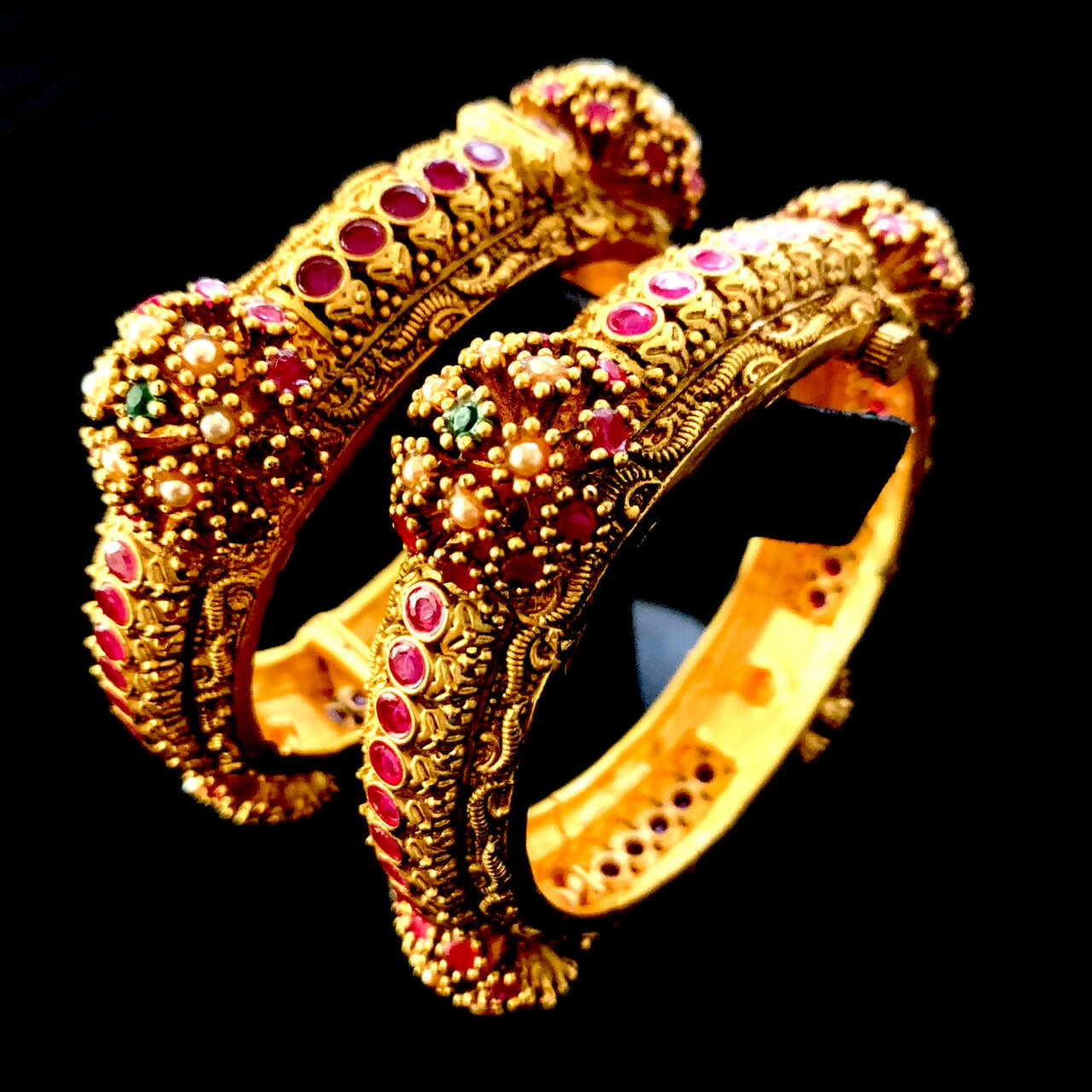 Jarao Bangles Set | High-quality gold-plated Metal Bangles | Women Jewelry | Size: 2.5 Inch | New