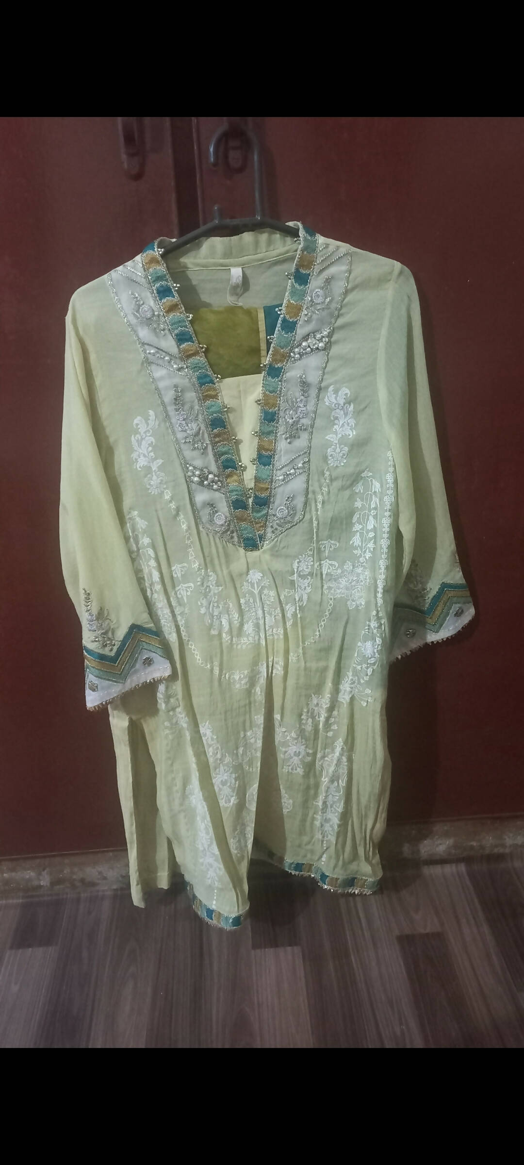 Ethnic | Women Branded Kurta | Medium | Worn Once