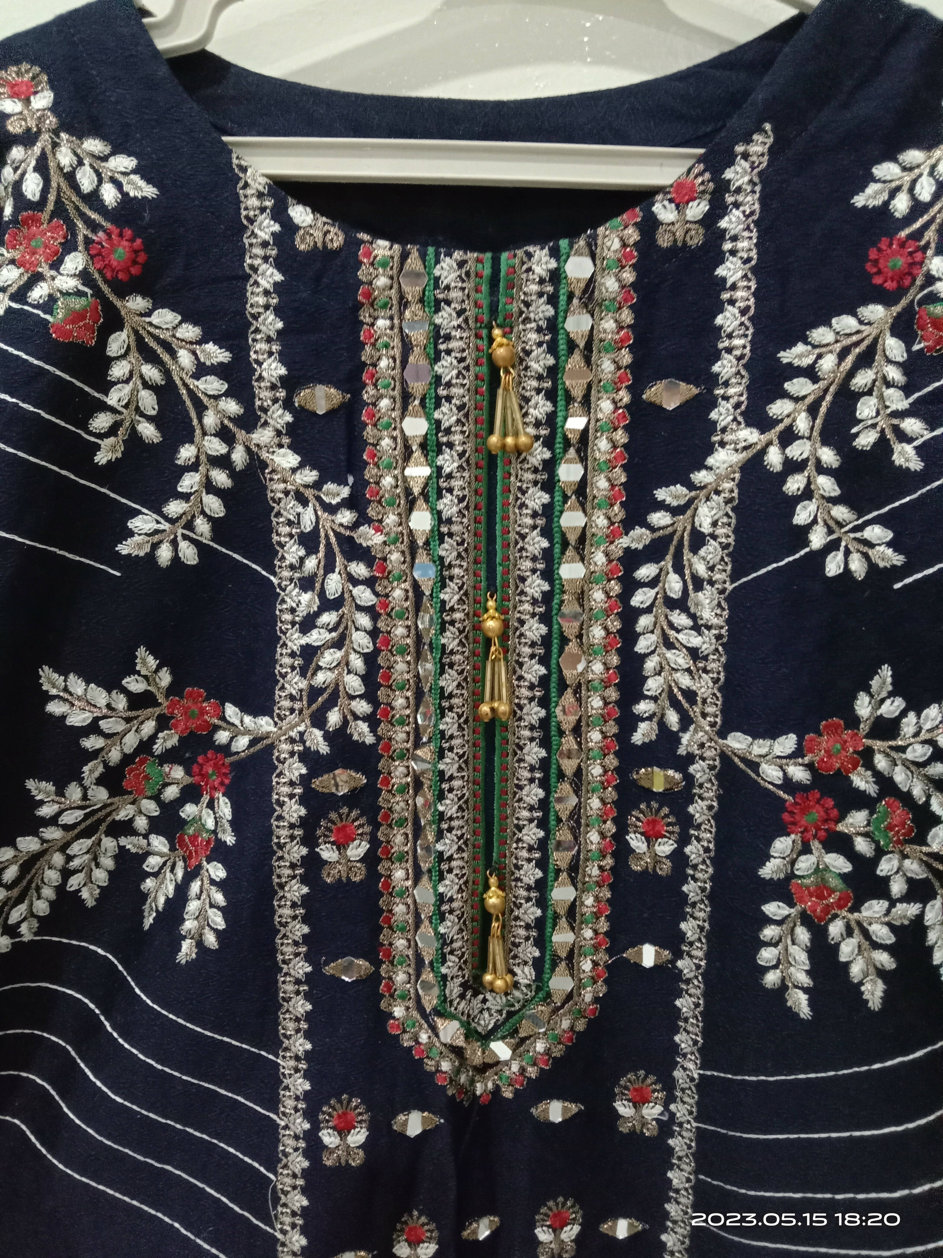 Embroided Kurta | Women Locally Made Kurta | Large | Worn Once