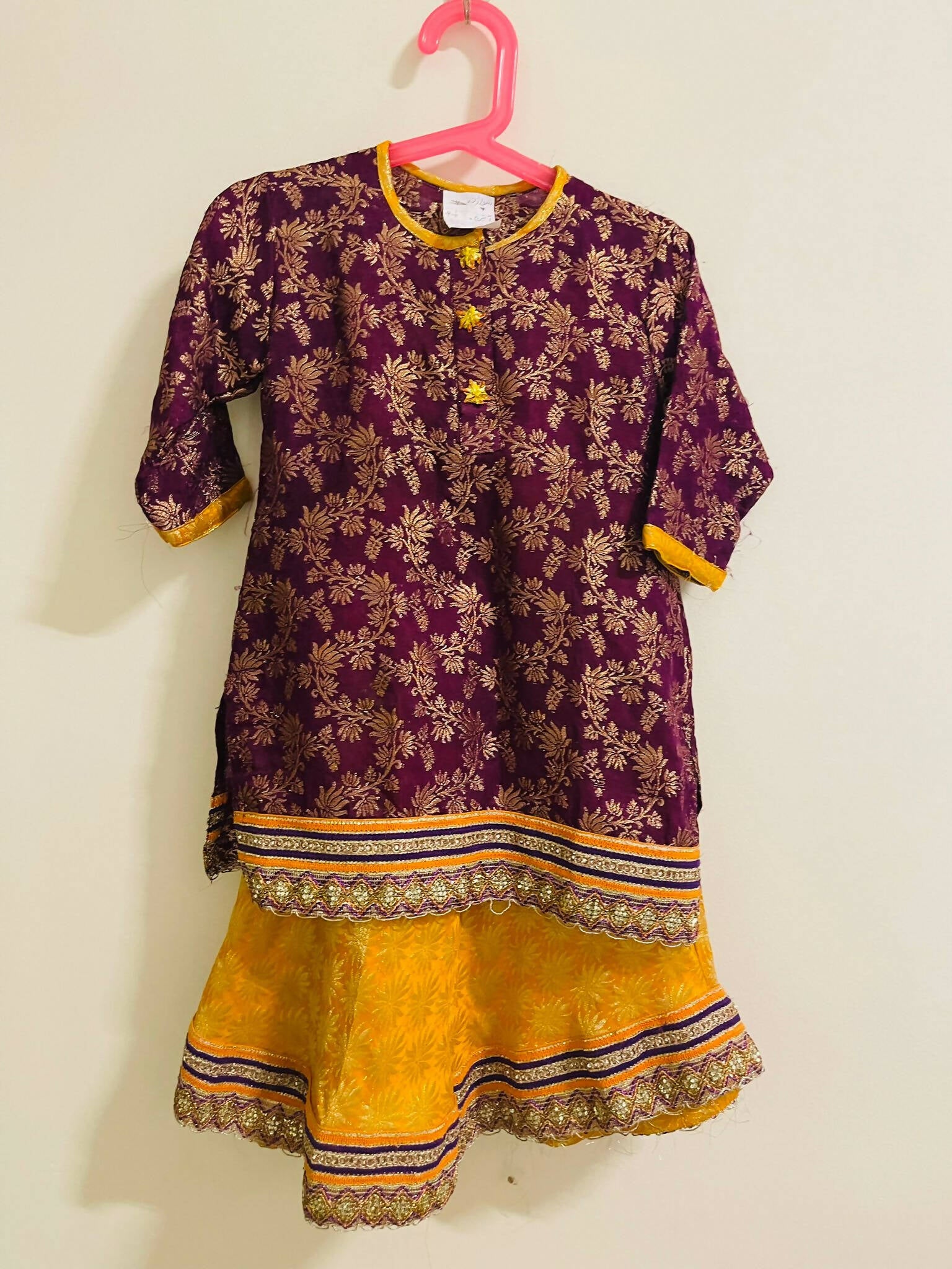 Beautiful Jamawar Suit | Girls Shalwar Kameez | Size: 3-4 Year Girls | Preloved