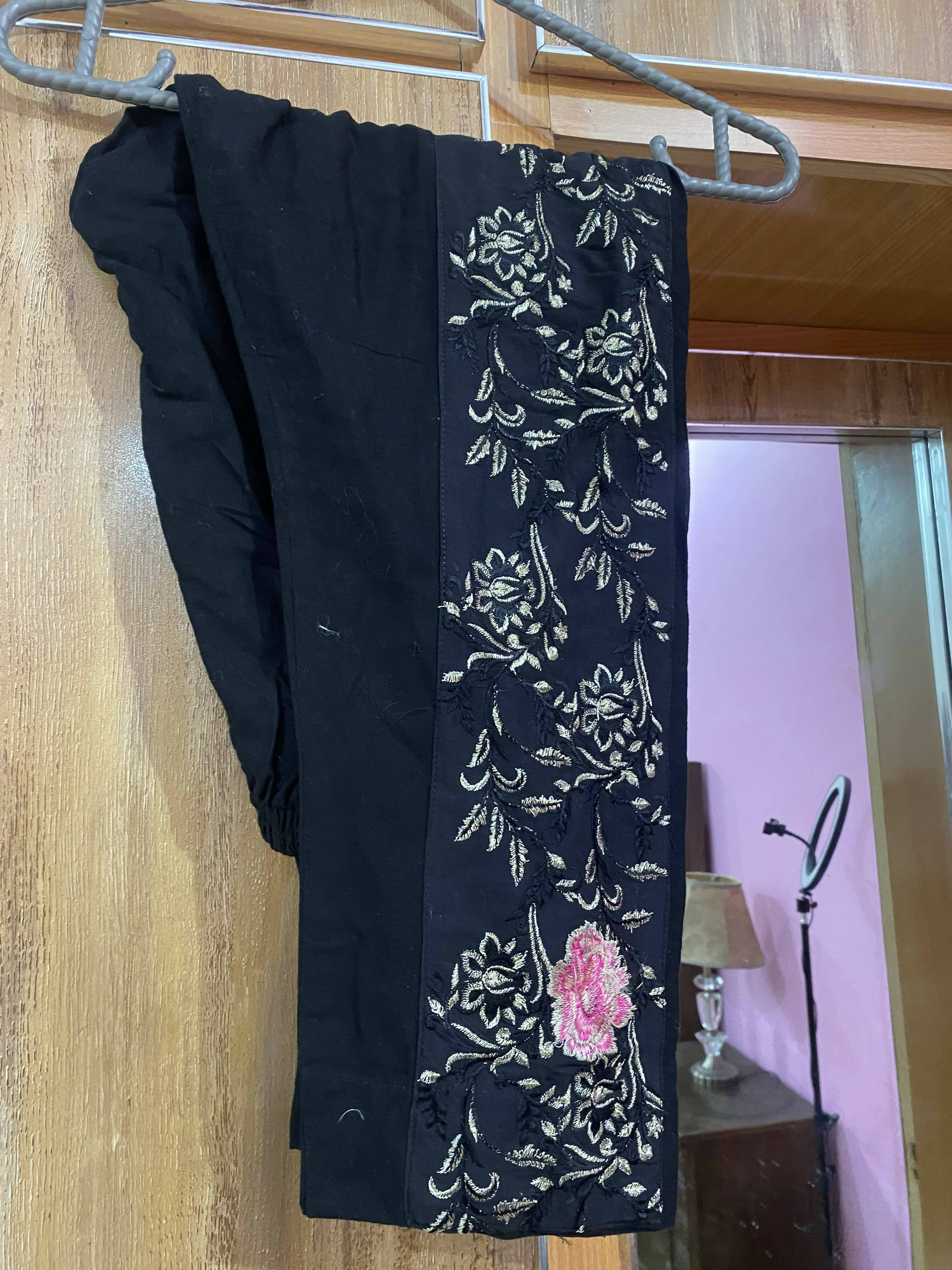 Black Lawn Embroided Suit | Women Locally Made Kurta | Small | New