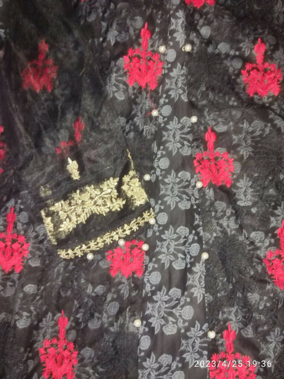 کڑھائی والی کھلی قمیض اور کیپری (سائز: S ) | خواتین رسمی | ایک بار پہنا۔