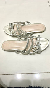 Almas | Silver Formal Slippers ( Size: 37 ) | Preloved