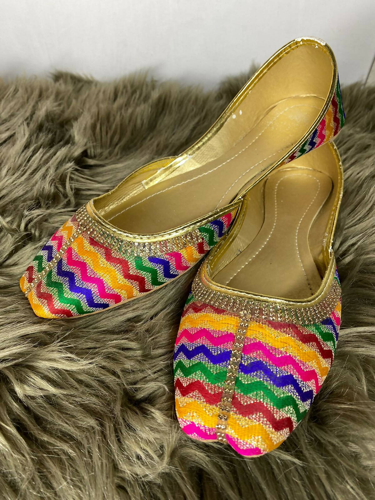 Multi colored khussa Women Shoes Size: Worn Once –