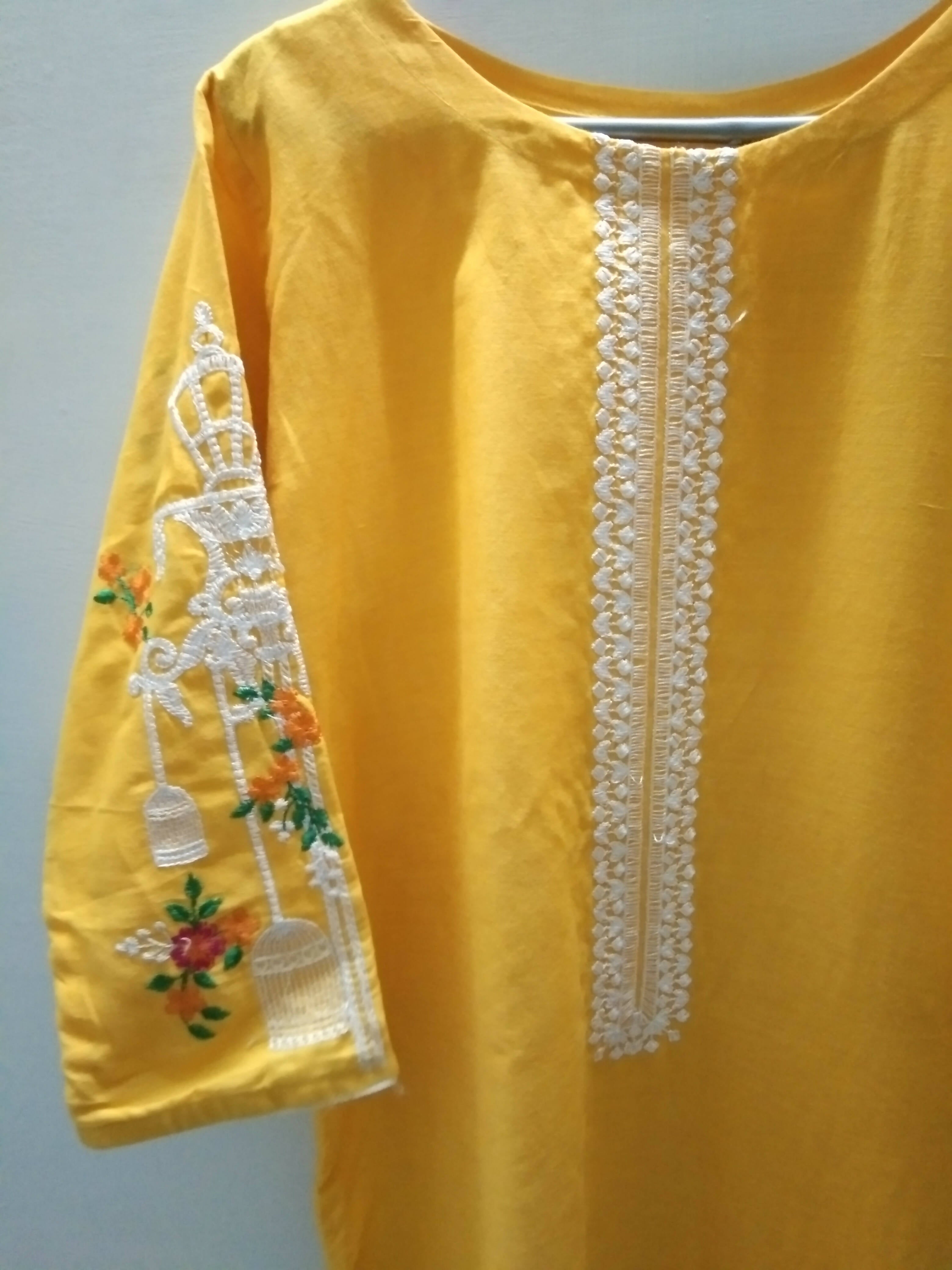 Tehwar Official | Yellow Embroidered Kurta | Women Branded Kurta| Medium | Worn Once