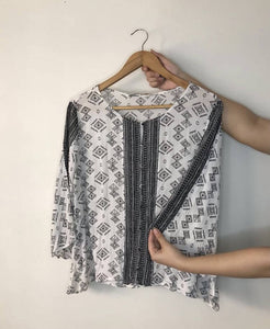 Outfitters | White Black Printed Bohemian Top | Women Tops & Shirts | Preloved