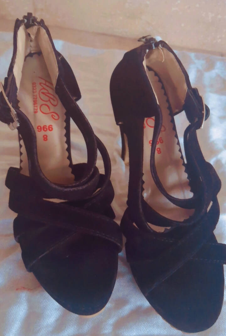 Women's black heels | Women Shoes | Preloved