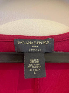 Banana Republic | Red Top | Women Tops & Shirts | Preloved