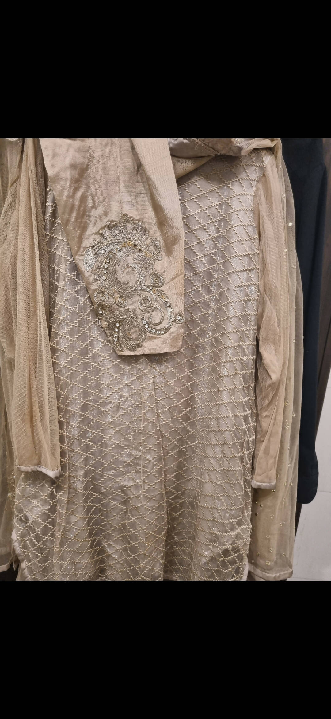 Sarah Salman | Stylish Cape Suit | Women Locally Made Formals | Large | Preloved