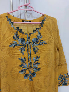 Dhanak | Women Branded Kurta | Small | Preloved